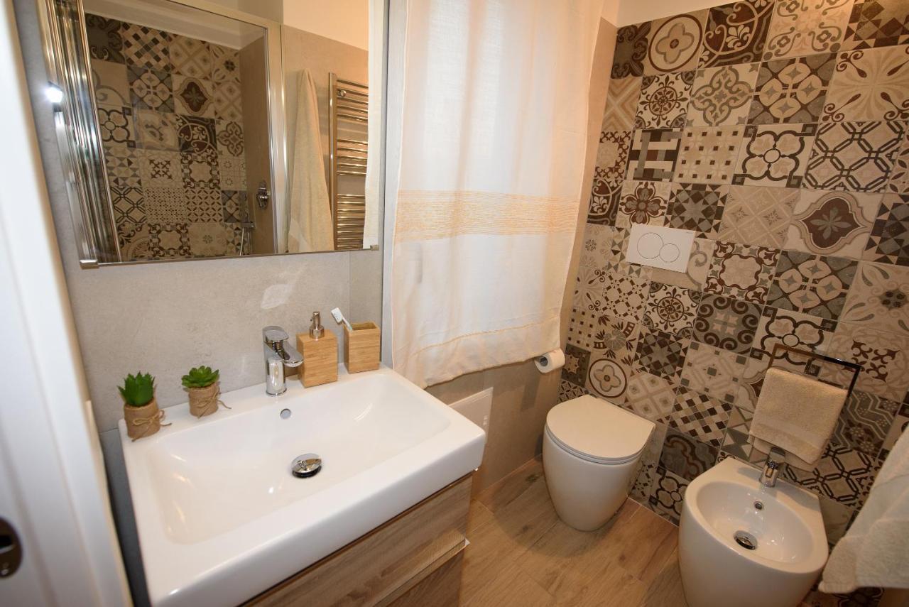 Loft Lungomare Vista Mare E Monti Apartment Àrbatax Екстериор снимка
